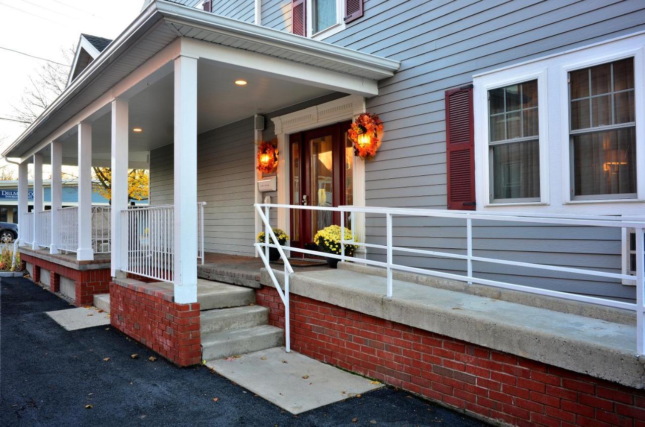 Skaneateles Boutique Hotel Exterior photo